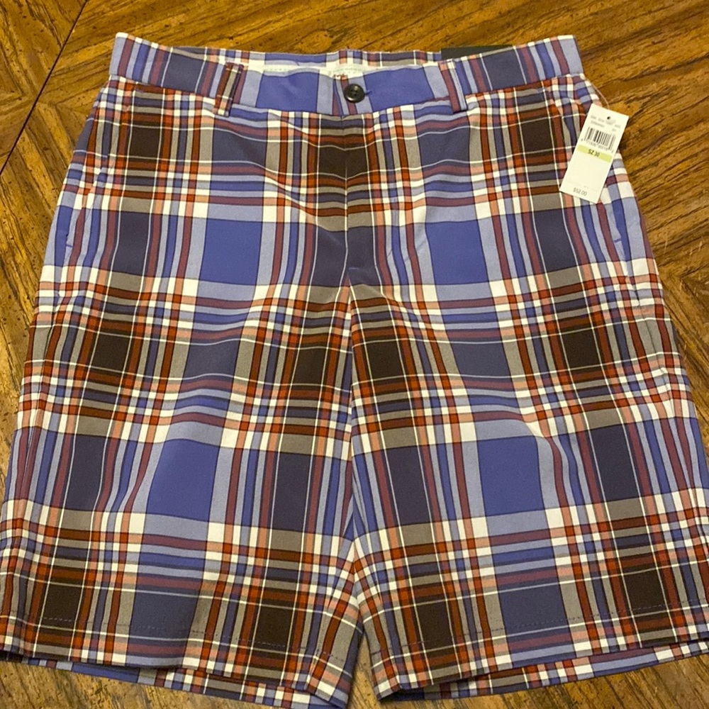 IZOD Golf shorts size 30